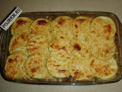 Картофельная запеканка с кабачками и хлебными крошками