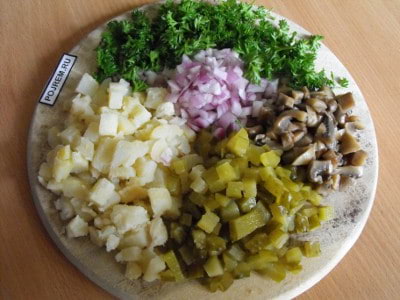 Как приготовить рецепт Салат с шампиньонами и огурцами