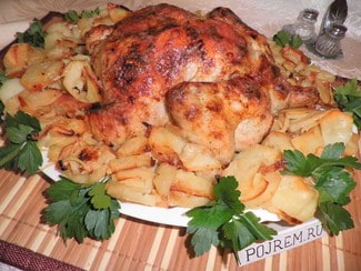 Курица с картошкой и луком в духовке