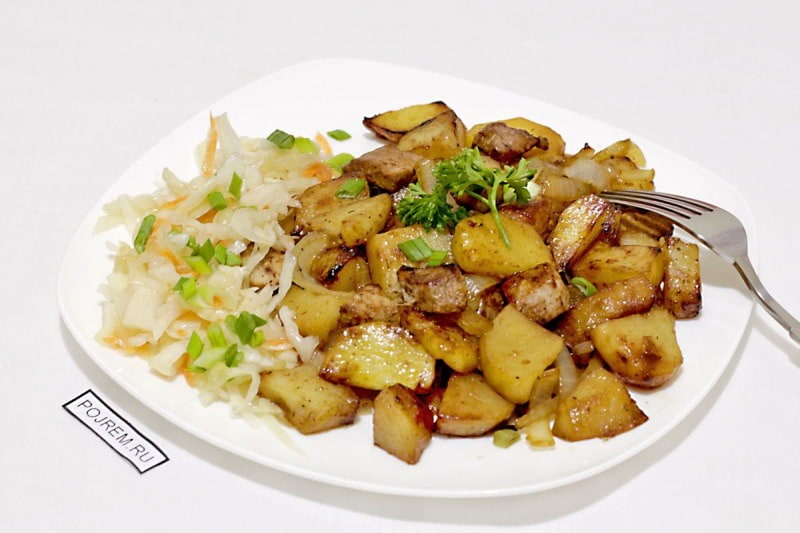 Жареная картошка со свининой в мультиварке. Обзор мультиварки «Grunhelm MC-22SB»