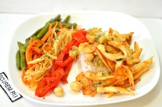 Кальмары с овощами и рисом