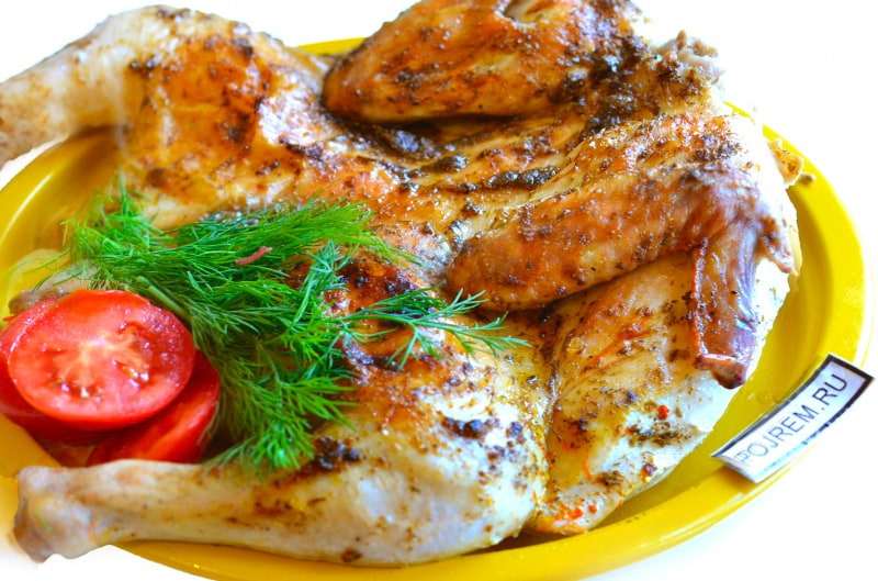 Запечённый цыплёнок в духовке рецепт с фото пошагово - luchistii-sudak.ru