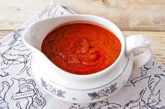 Как приготовить подливу с мукой и томатной пастой