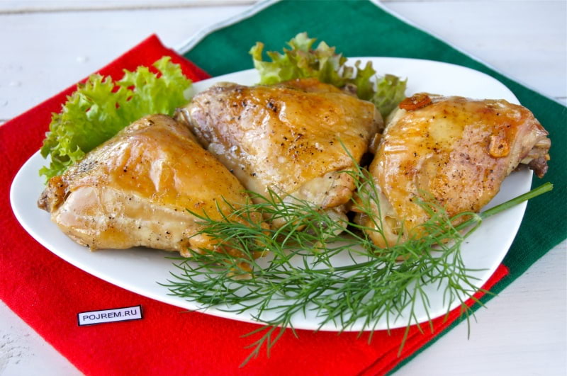 Идеальный пп-рецепт: куриные бедра в рукаве в духовке