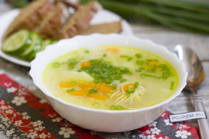 Чем полезен куриный суп?