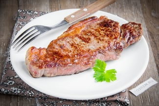 Как пожарить стейк из говядины