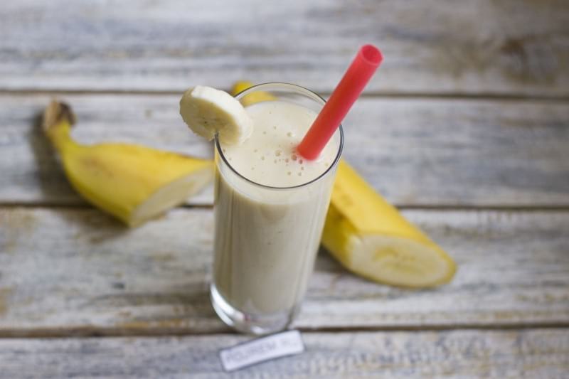 коктейль из банана и молока в блендере рецепты с фото пошагово | Дзен
