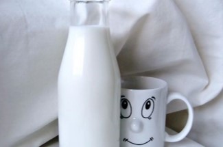 Какое молоко способно замедлить старение организма? Последние исследования ученых.