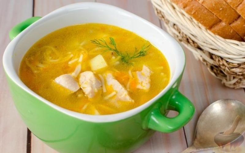 Простой «Золотой» суп: внуки готовы кушать его хоть каждый день