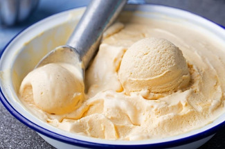 Шоколадное, крем-брюле или фруктовое: домашнее мороженое на любой вкус