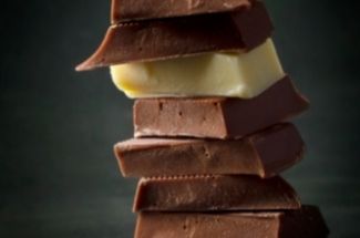 Не только от шоколада повышаются “гормоны радости”. Предлагаю список антистрессовых продуктов на любой вкус